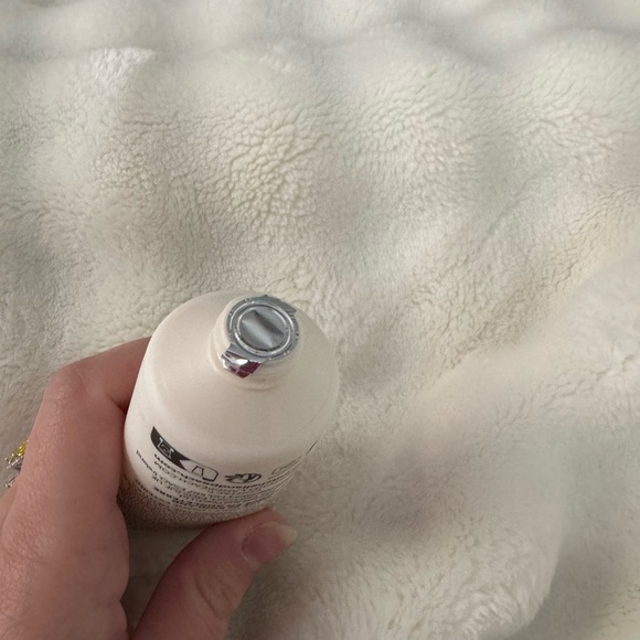 Mitchell and Peach English Leaf Body Soufflé - Picture 4 of 4